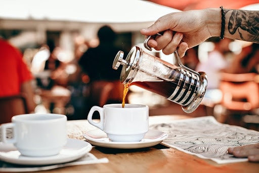 under-counter-coffee-maker-pot